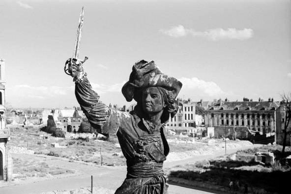Dunkerque, 20 juillet 1945. © ECPAD Dunkerque, 20 juillet 1945.
